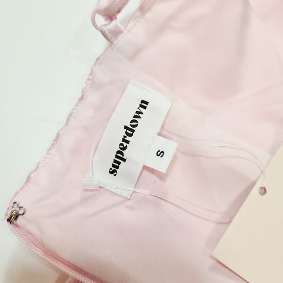 Superdown Letizia Printed Mini Dress in Pink Floral Small - Picture 8 of 11